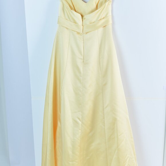 Yellow Belle Dress - Picture 5 of 6